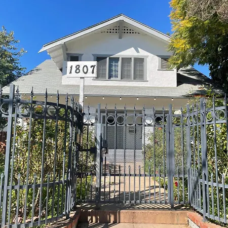 The California - Hollywood Hostel